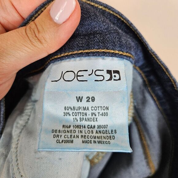 Joe's "Jackie" Cropped Jeans. Medium Blue Wash 28 - Picture 9 of 9